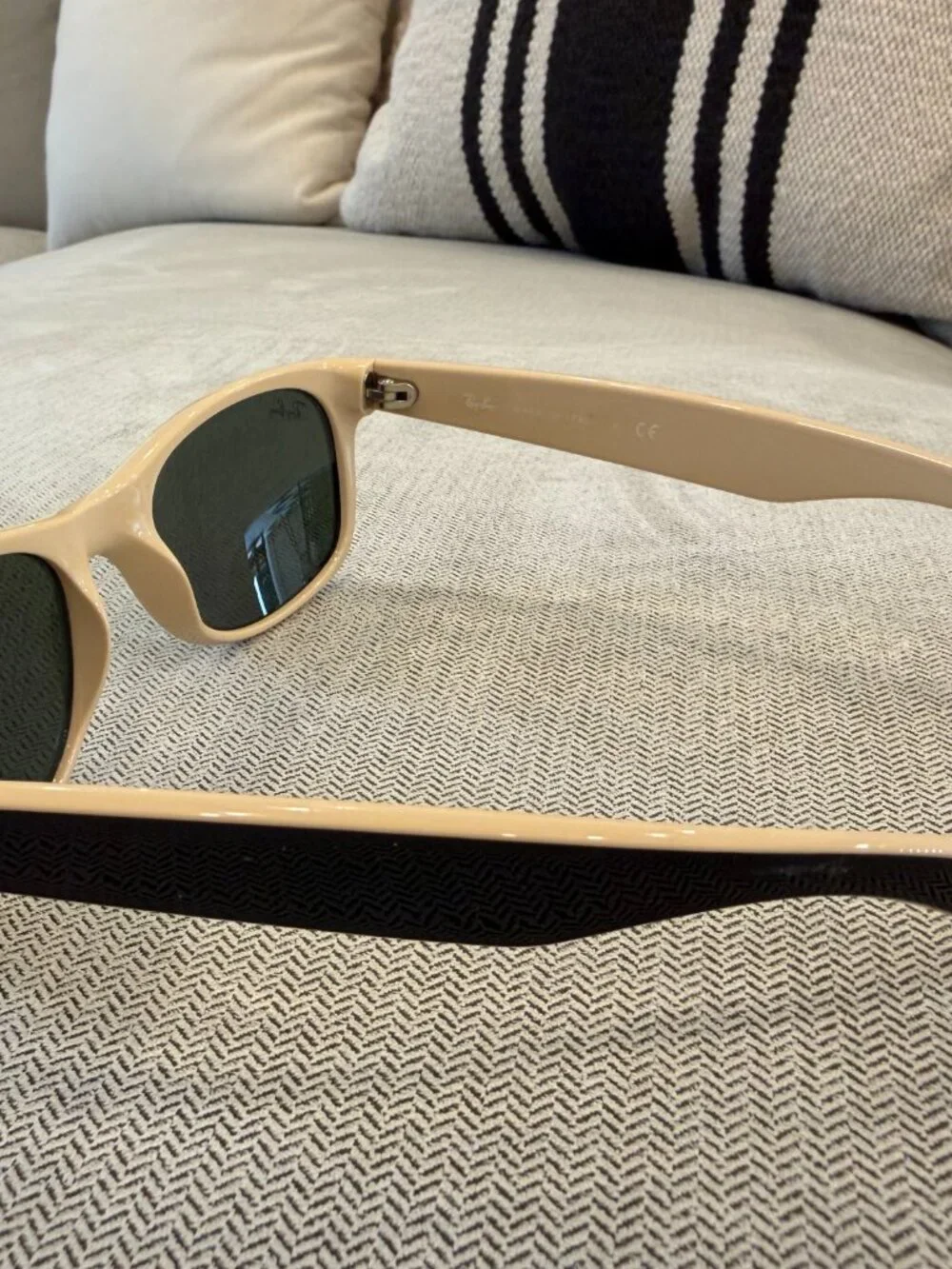 Authentic Ray-Ban New Wayfarer | RB2132 875/3N | Sunglasses | Original Case